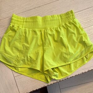Lululemon Athletica Neon Yellow Athletic Shorts Lightweight High Rise 2.5